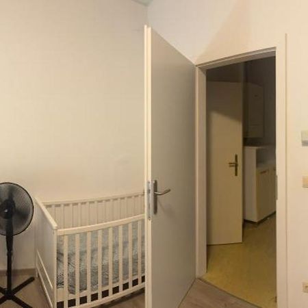 Ganze Klein Unterkunft 1100 Wien Exterior foto