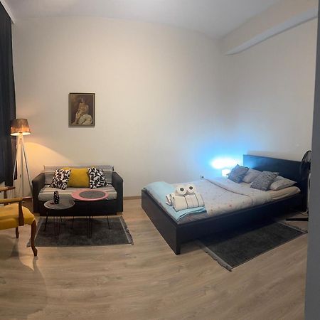 Ganze Klein Unterkunft 1100 Wien Exterior foto
