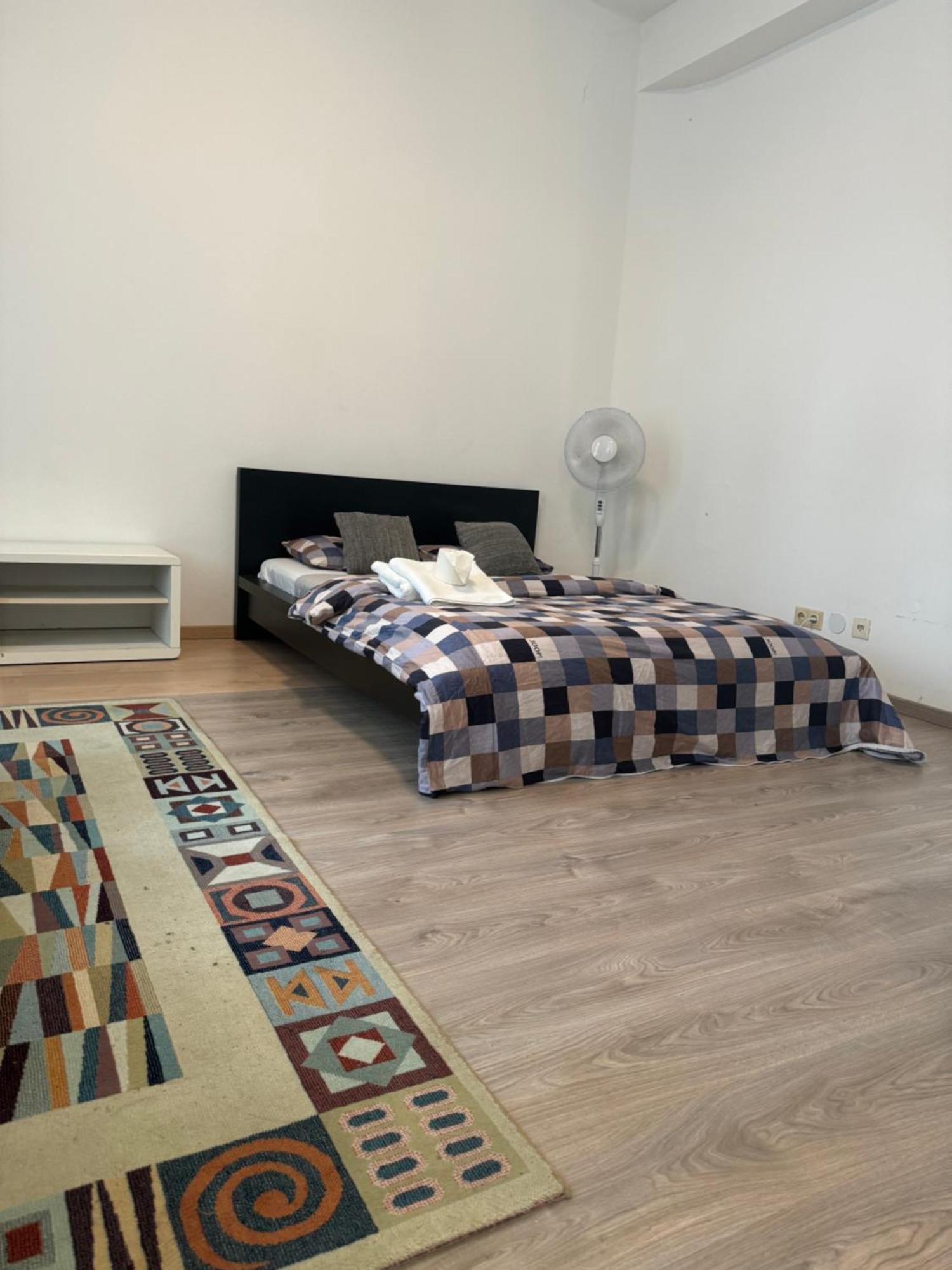 Ganze Klein Unterkunft 1100 Wien Exterior foto